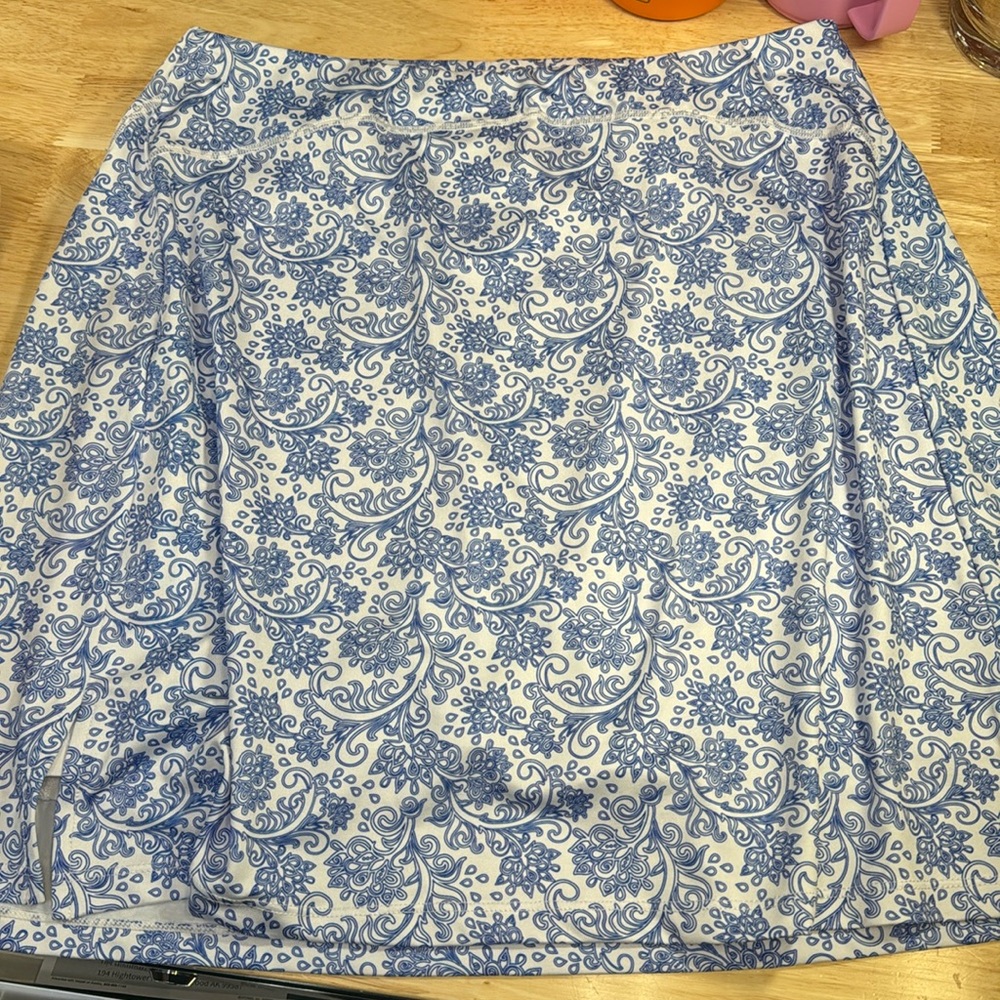 Blue Floral Active Performance Stretchy Skort Skirt LG. NWOT - Picture 10 of 10